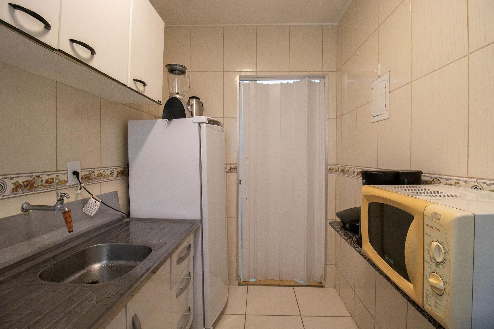 Acc43b - 1 Dorm Climatizado, Quadra Mar, Garagem Apartment